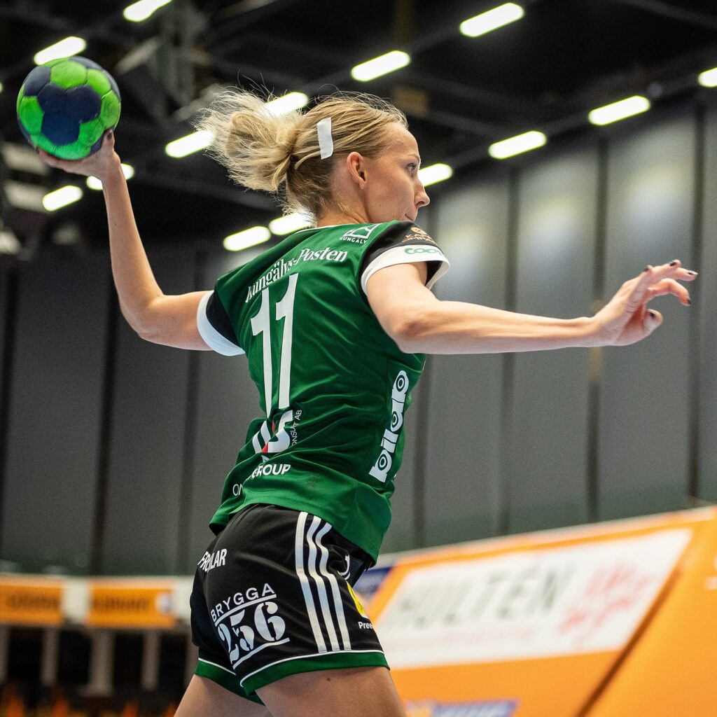 ©Pixabay Sportlerin beim Handball